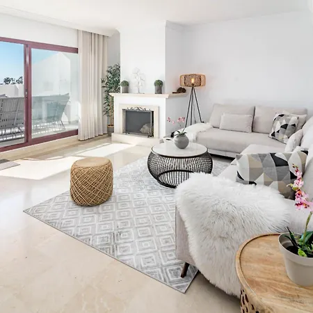 Noray 10 Marbella