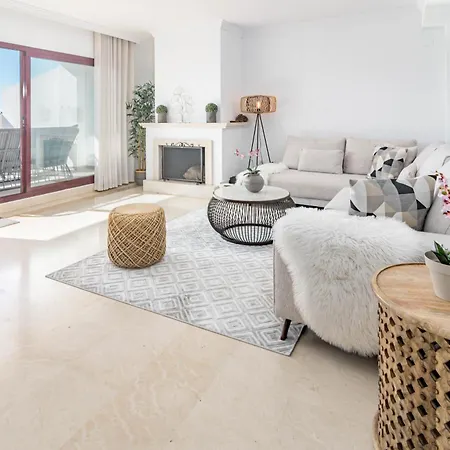 Noray 10 * Marbella